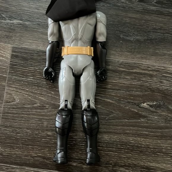 ☘️2/$25☘️ DC comics Batman 12 inch figure. - Picture 9 of 13